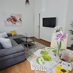 Apartmenthaus Gratzer 아파트 그라츠