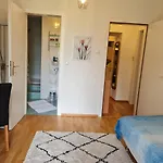 아파트 Apartmenthaus Gratzer