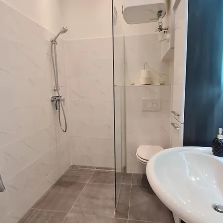 Apartmenthaus Gratzer Lägenhet